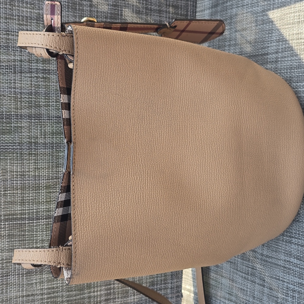 Burberry Haymarket Check Colours Small Lorne Bucket Bag Leather - Picture 2 of 15